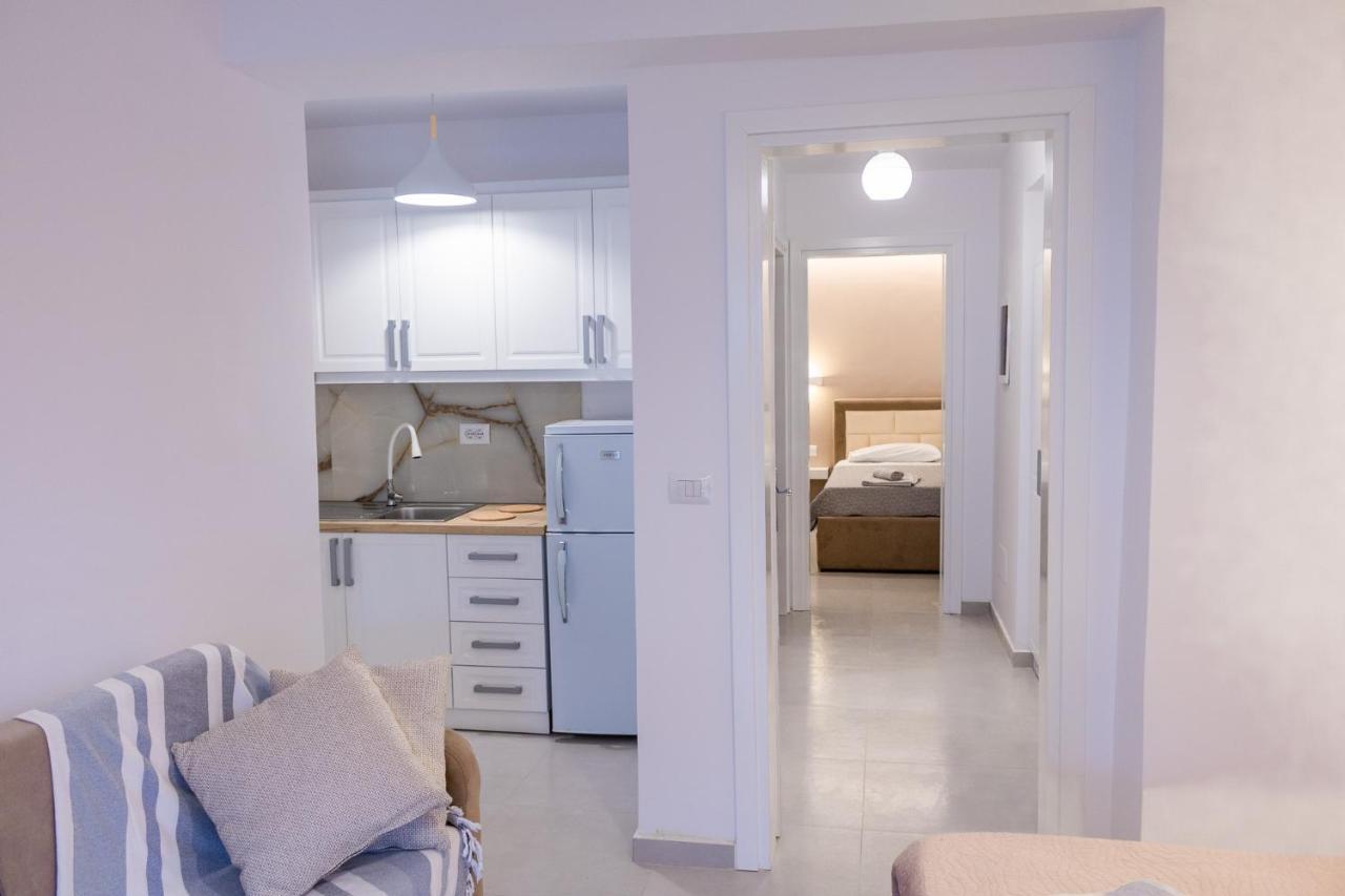 Luxury Seaside House With 2 Bathrooms Ksamil Exteriör bild